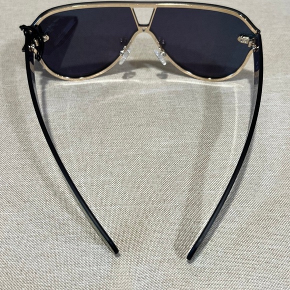 NWT Quay Australia “STAY AFLOAT” Pink/Pink Sunglasses - Picture 7 of 13